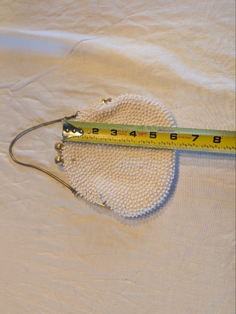 2/20$ Vintage White Beaded Clutch with Metal Handle - Picture 8 of 8
